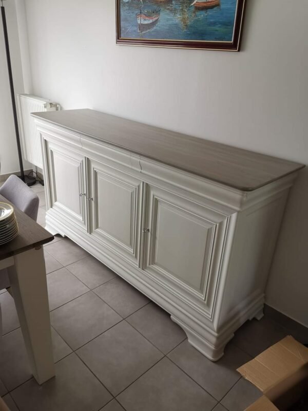 Enfilade merisier style Louis Philippe relookée façon “contemporaine”