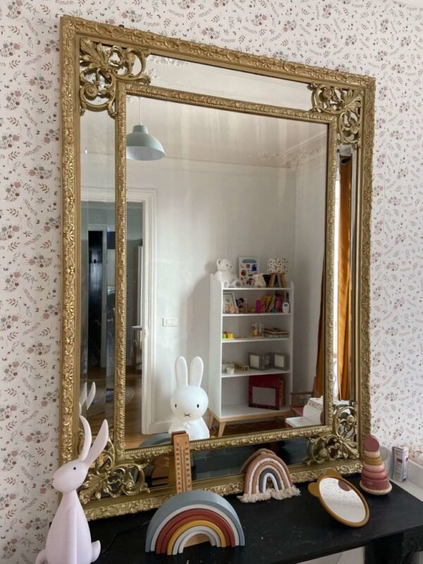 Miroir Louis XIV du 19è siècle à parcloses en bois doré