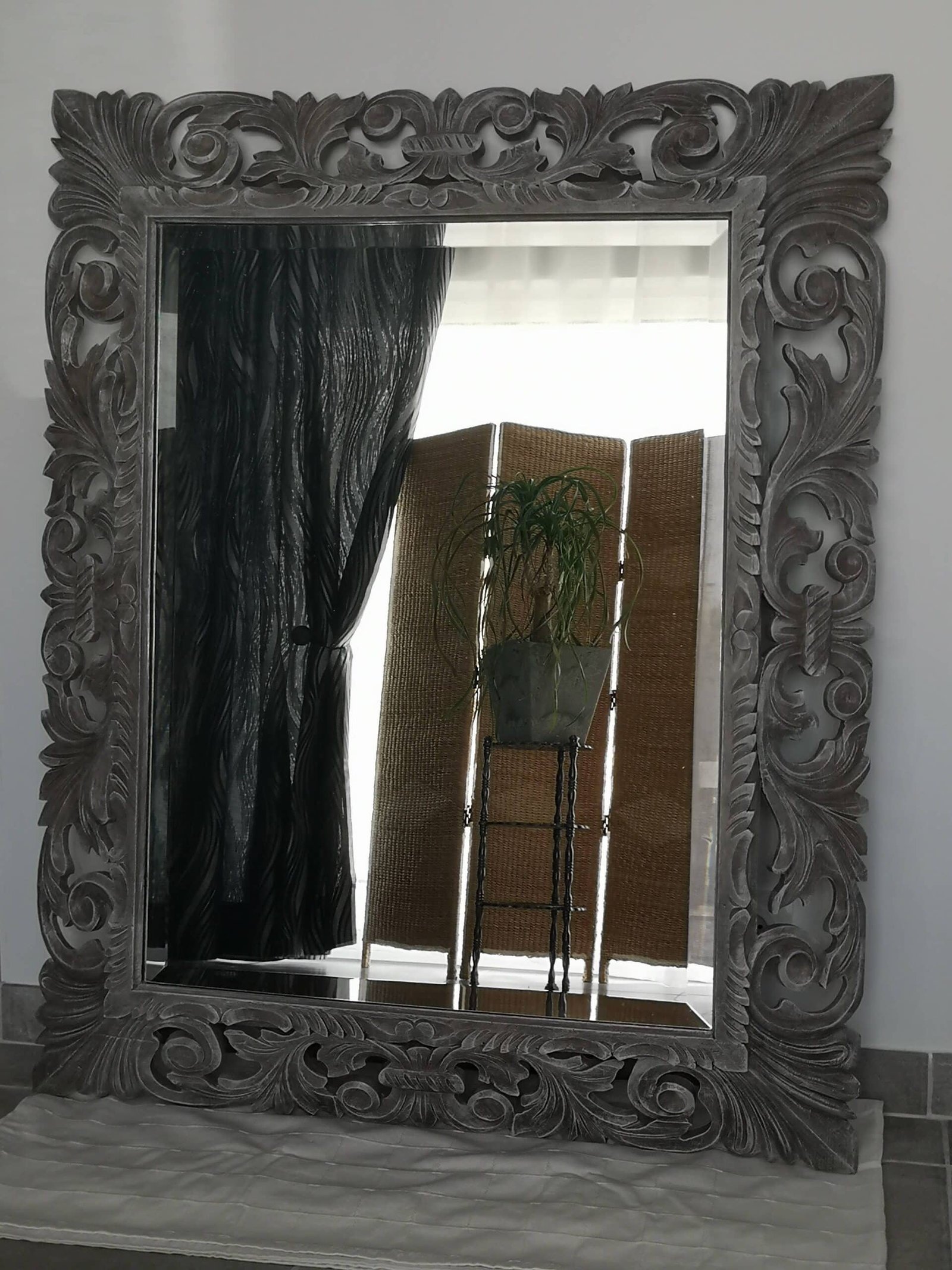 Miroir ancien biseauté style Henri II en chêne relooké