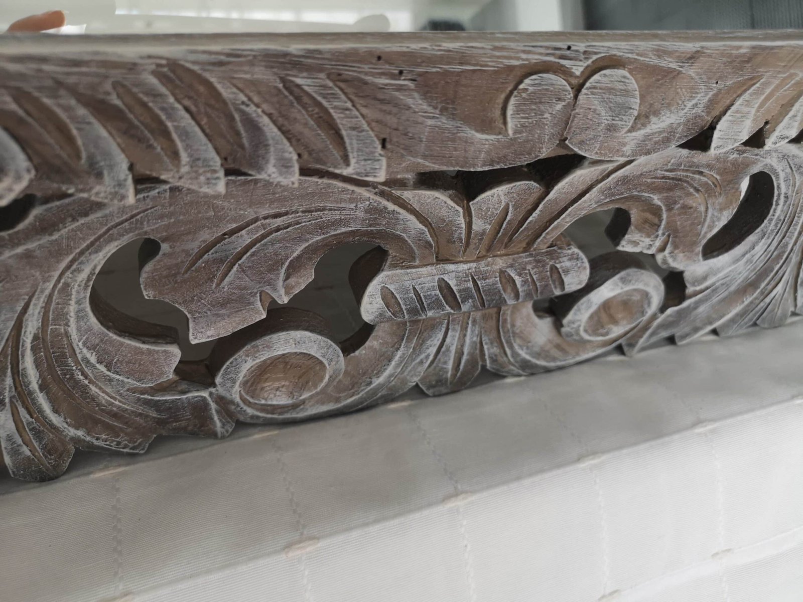 Miroir ancien biseauté style Henri II en chêne relooké – Image 2