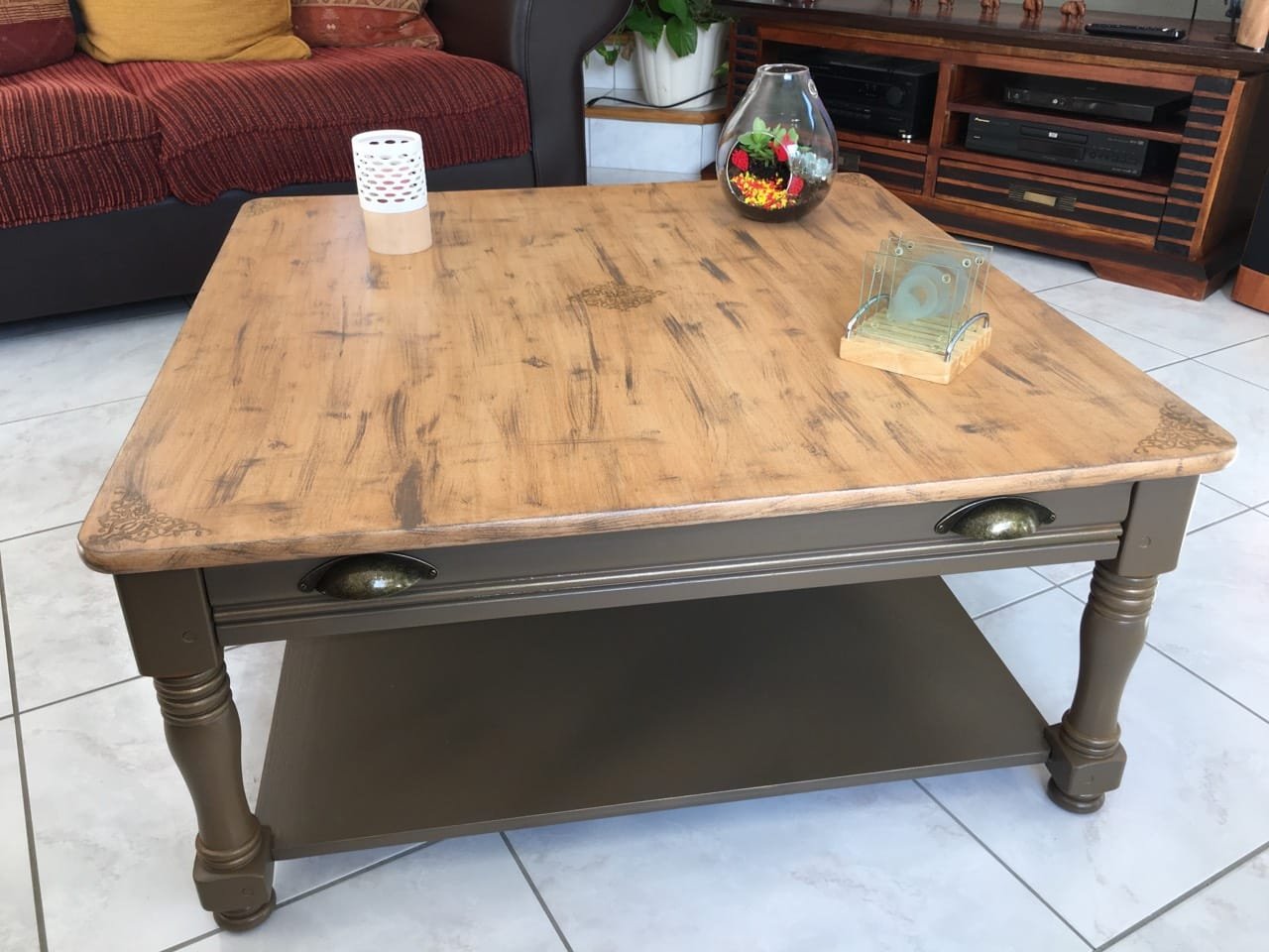Table de salon carrée en merisier – Image 5