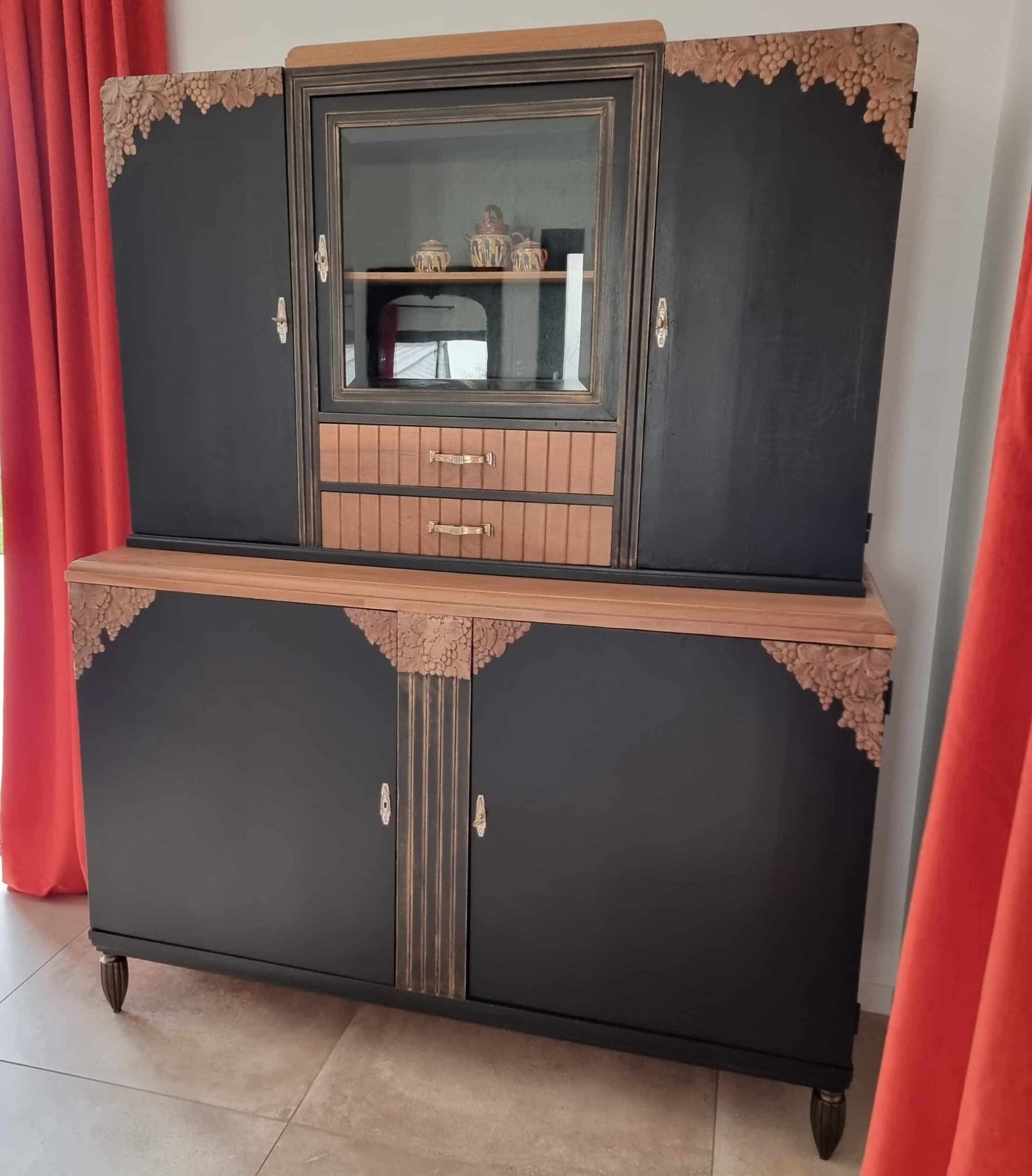 Bahut 2 corps en noyer art déco – années 1920