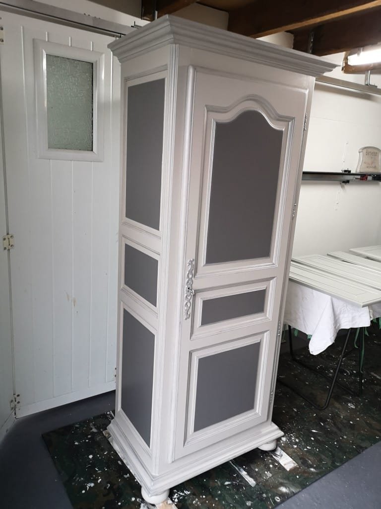 Bonnetière en chêne relookée bicolore