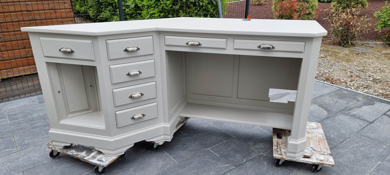 Bureau d’angle style Louis Philippe merisier personnalisé – Image 2