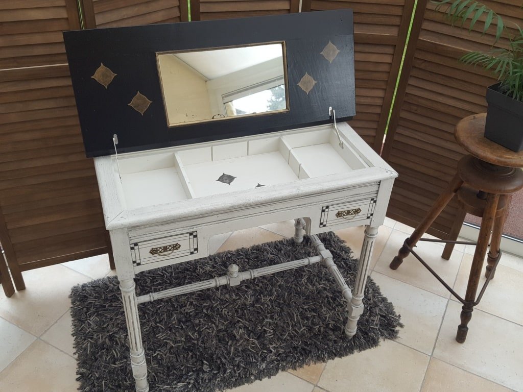 Bureau – coiffeuse – Image 3