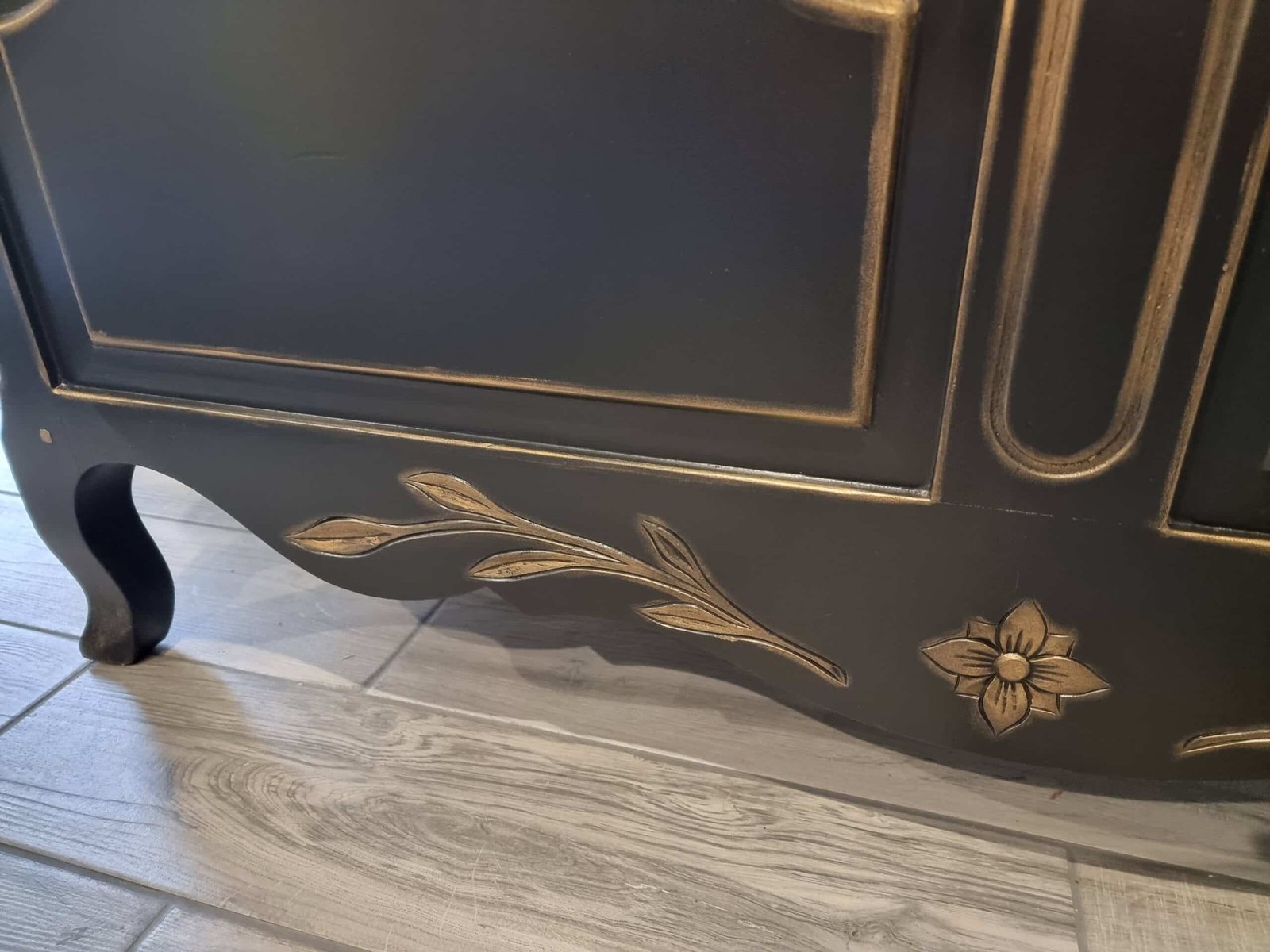 Coffre – maie de rangement en merisier style Louis XV relooké – Image 3