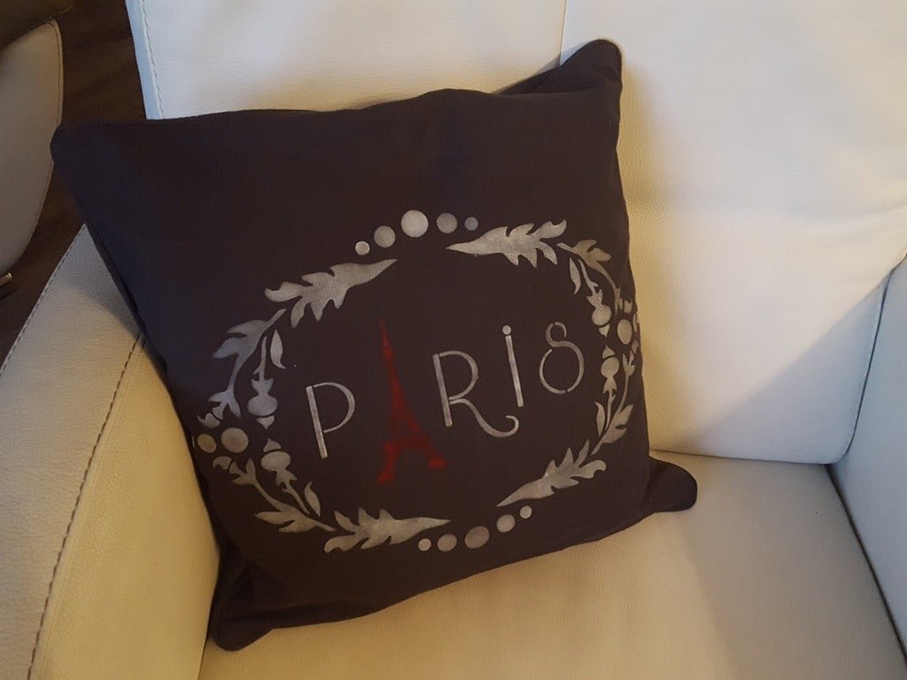 Coussins et Taies d’oreillers peints – Image 3