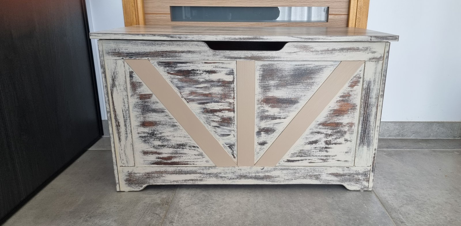 Coffre de rangement relooké effet "Chalk Paint" – Image 4