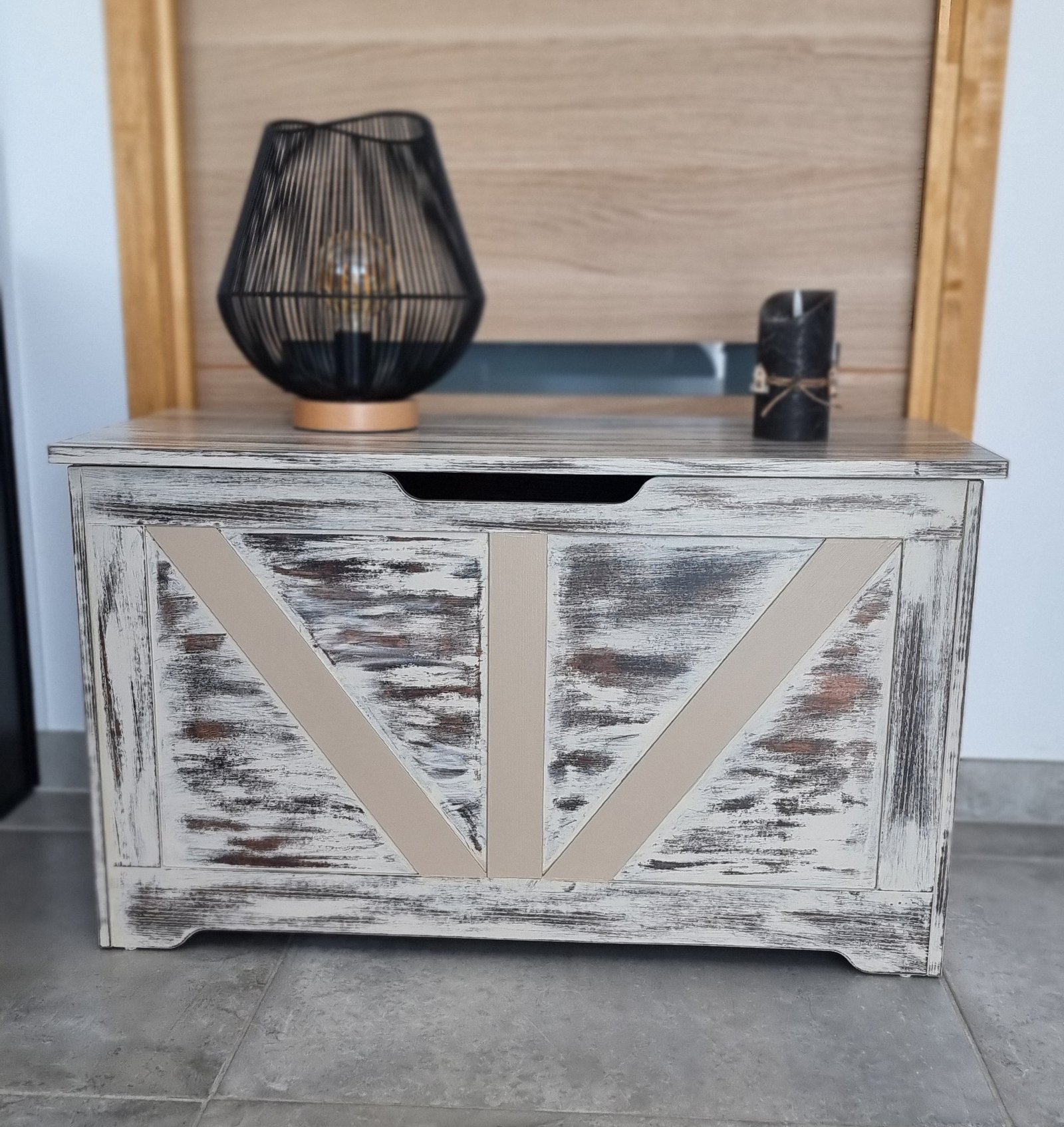Coffre de rangement relooké effet "Chalk Paint"