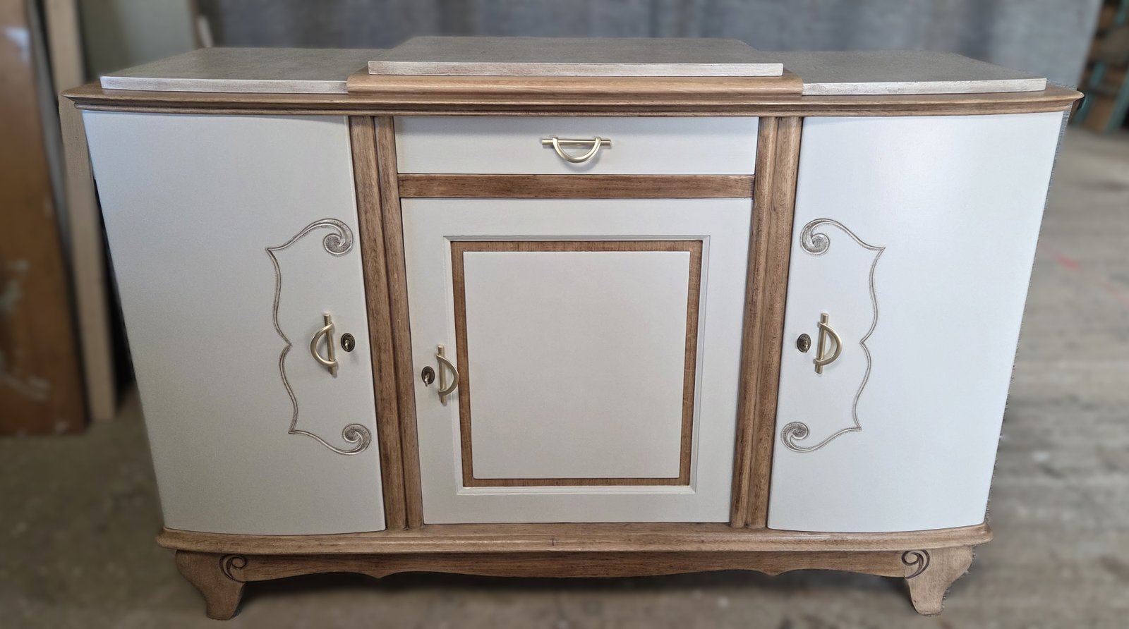 Buffet Art déco des années 1930 revisité – Image 3