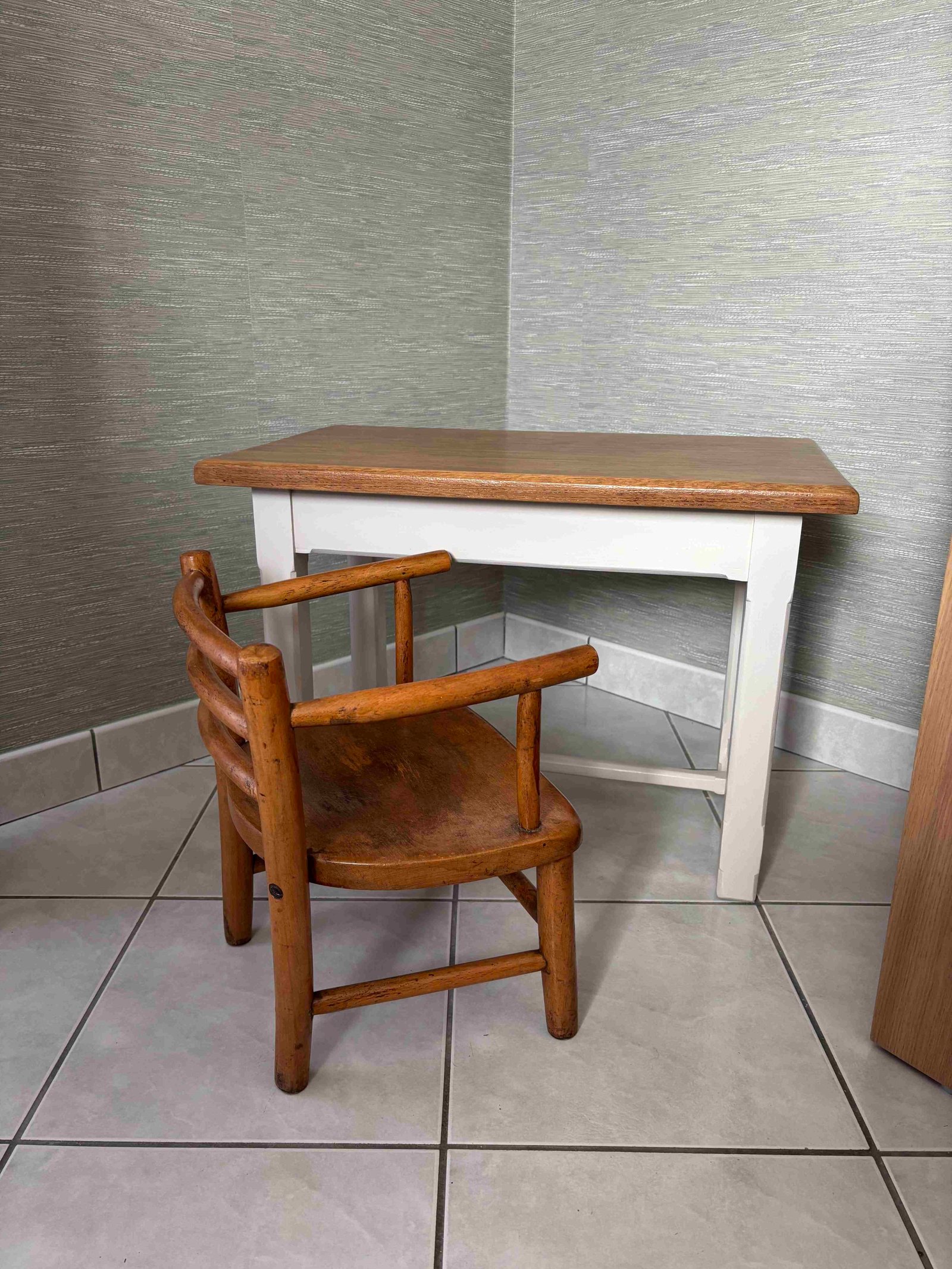 Table d'appoint - mini bureau en chêne relooké – Image 3