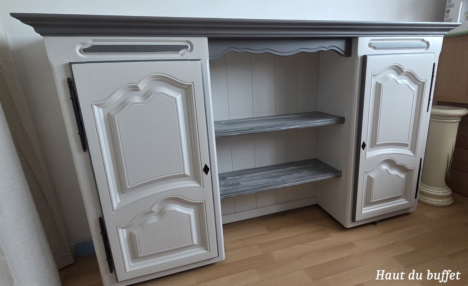 Buffet en chêne revisité, entre authenticité et modernité – Image 3