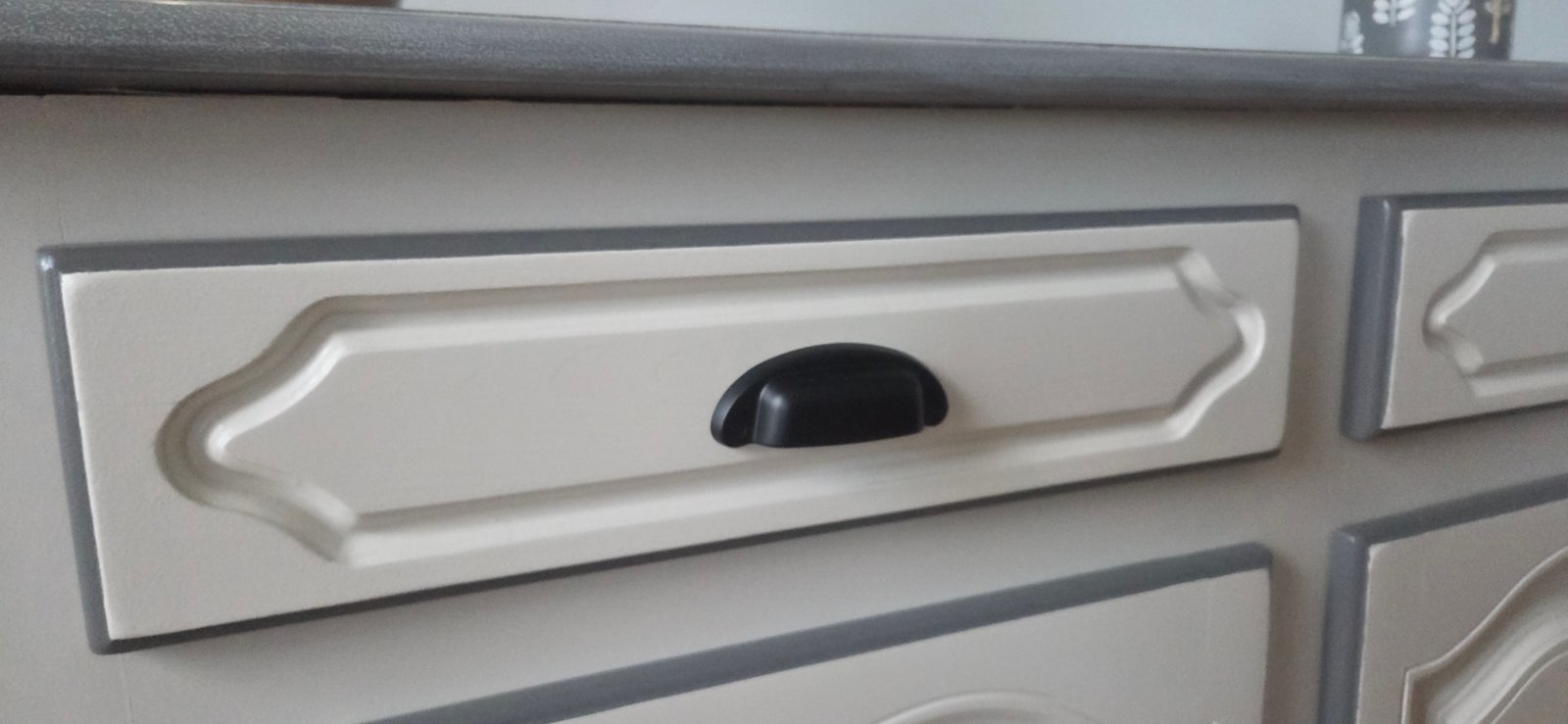 Buffet en chêne revisité, entre authenticité et modernité – Image 5